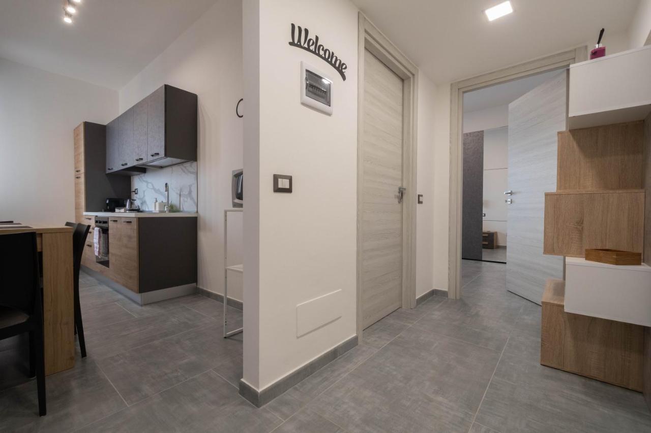 Apartment L&M, Rhomilanofiera Боллате Экстерьер фото